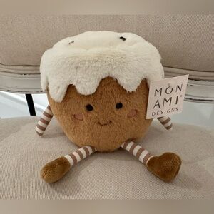 NWT Mon Ami Cinnamon Bun